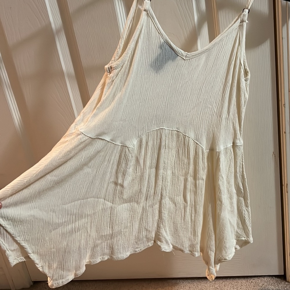 Flowy Tank - Picture 4 of 5